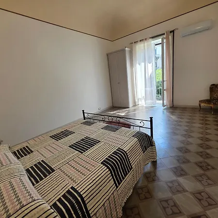 Appartement Vivaldi Holidays Historic House In The Center Of